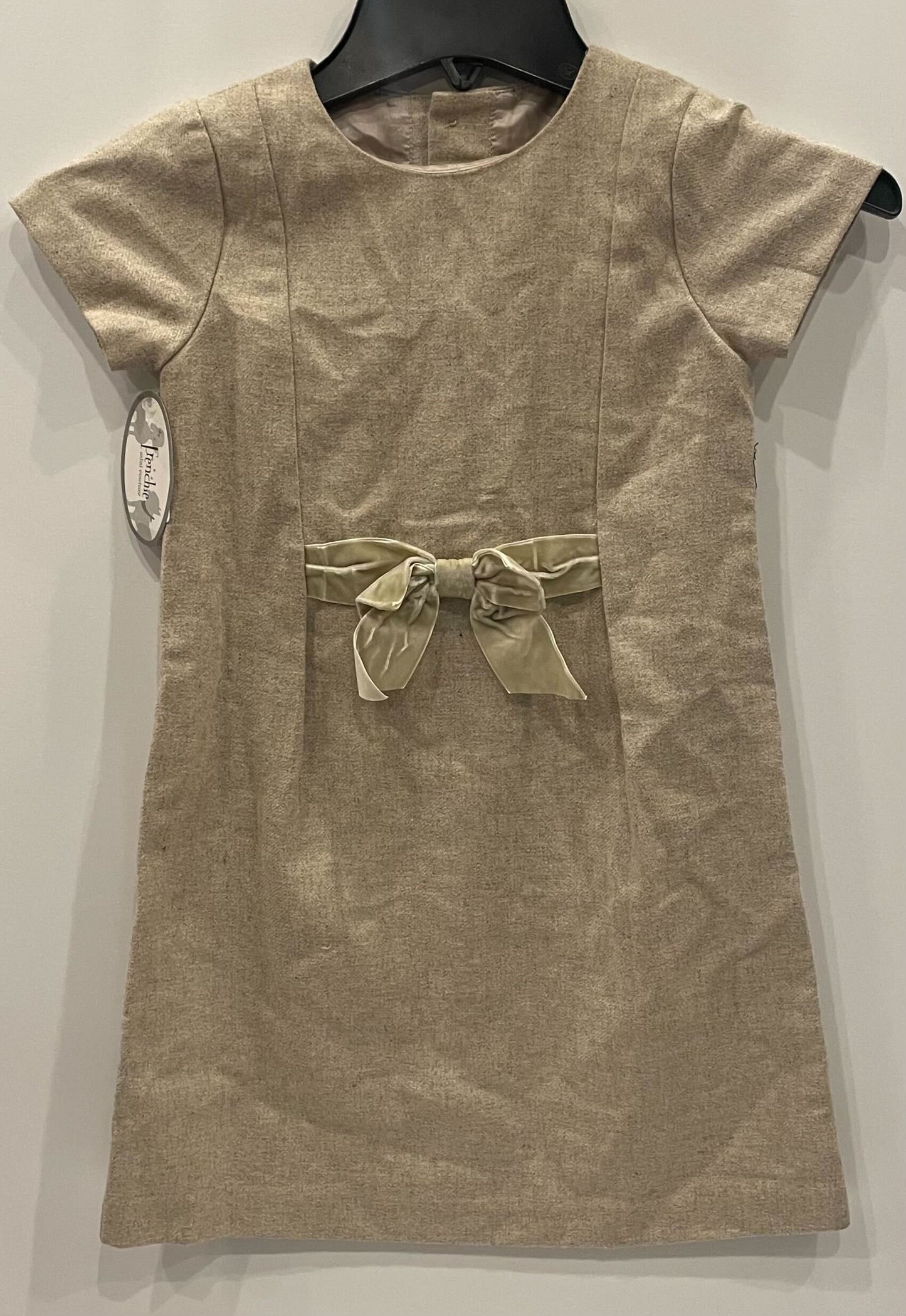 CREAM DRESS WITH BOW