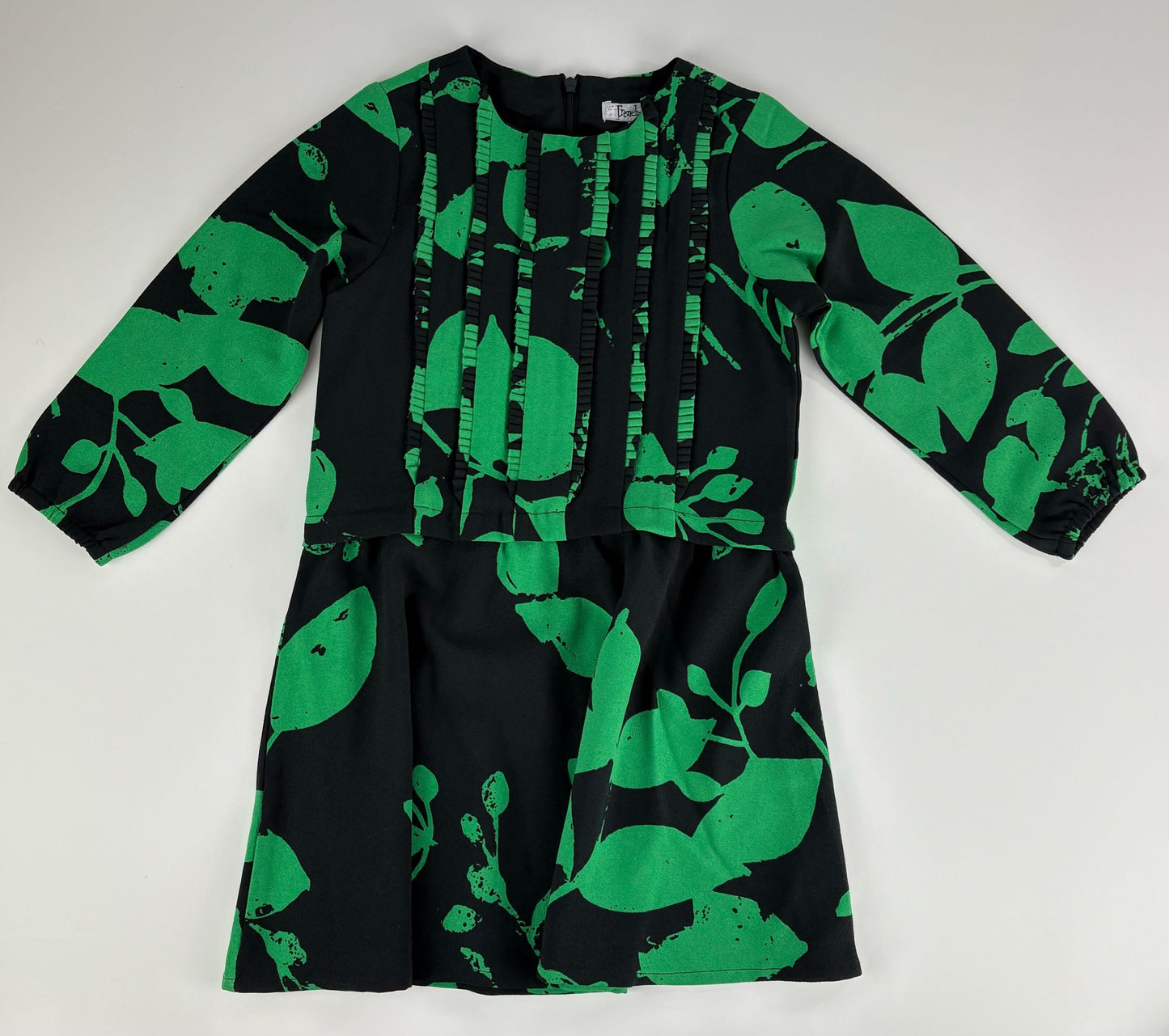 BLACK WITH GREEN LEAF DRESS