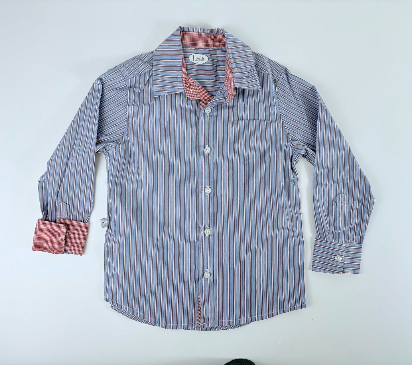 RED WHITE AND BLUE STRIPE BUTTON DOWN