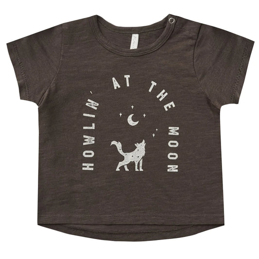 basic tee || howlin' at the moon